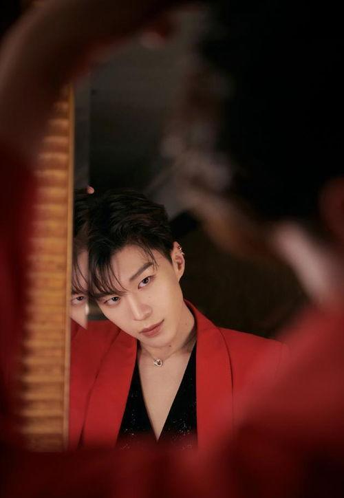 网红视频吃瓜男主是谁,他是谁？背后的故事